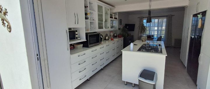 3 Bedroom Property for Sale in Hickmans River Eastern Cape